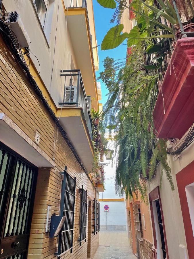 Barrio De Santa Cruz, La Juderia. Zona Inmejorable Apartment Seville Luaran gambar